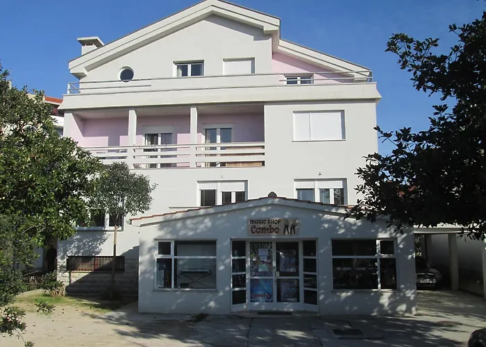 Apartments Nina